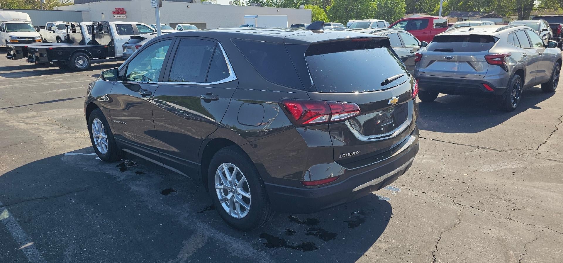 Used 2023 Chevrolet Equinox LT FWD image 5