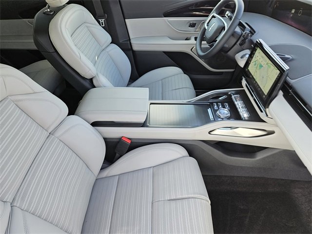 New 2026 Lincoln Nautilus Reserve image 13