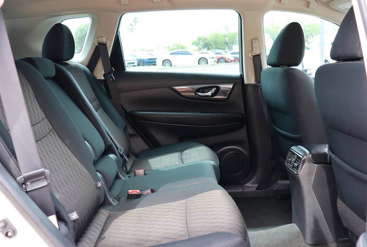 Used 2018 Nissan Rogue S FWD image 27