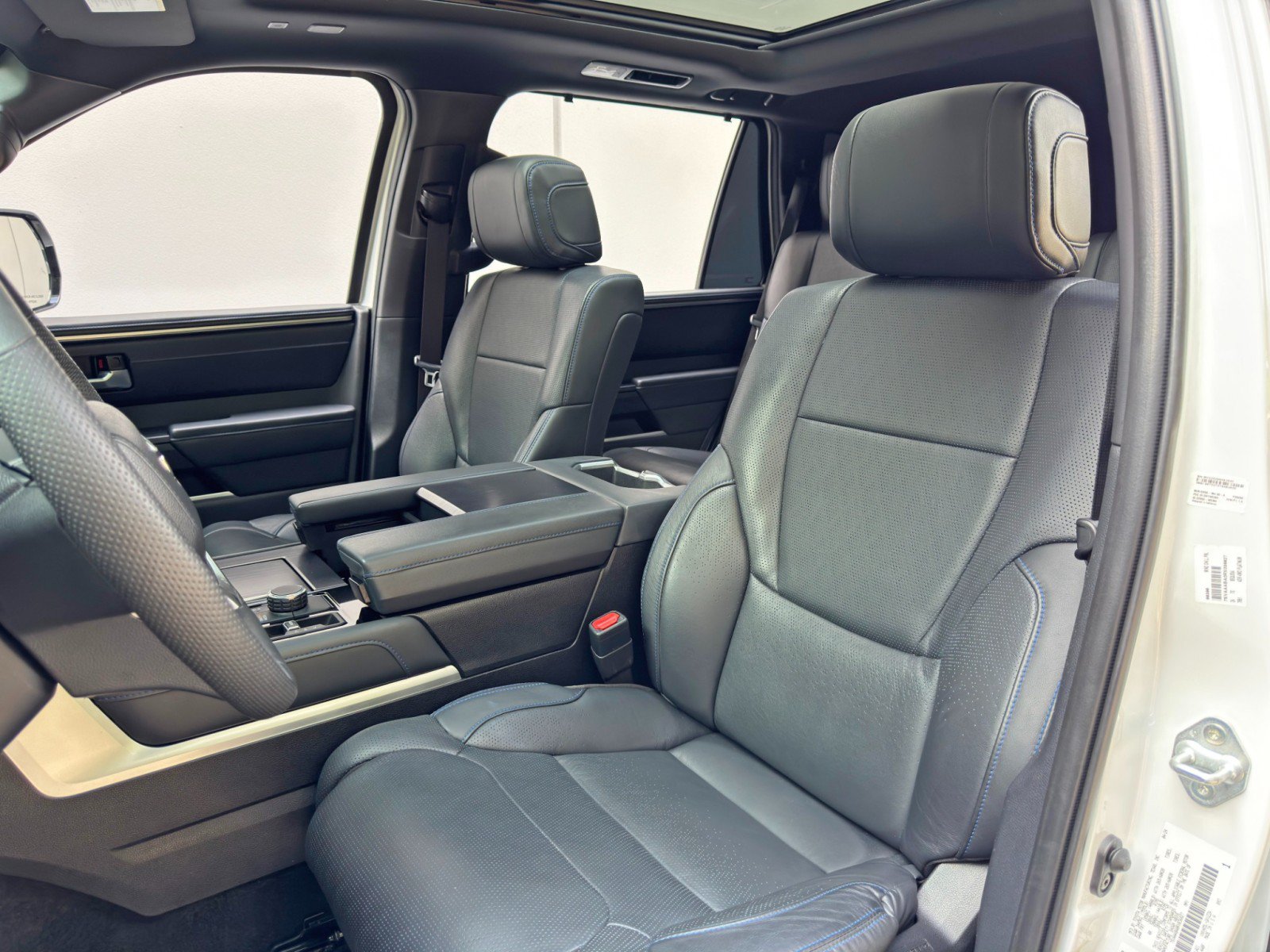 Used 2024 Toyota Sequoia Platinum AWD/4WD image 43