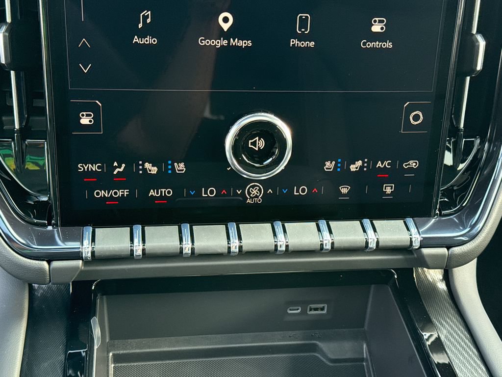 New 2026 GMC Yukon XL AT4 AWD/4WD image 23