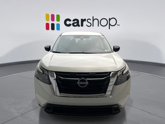 Used 2024 Nissan Pathfinder S image 8