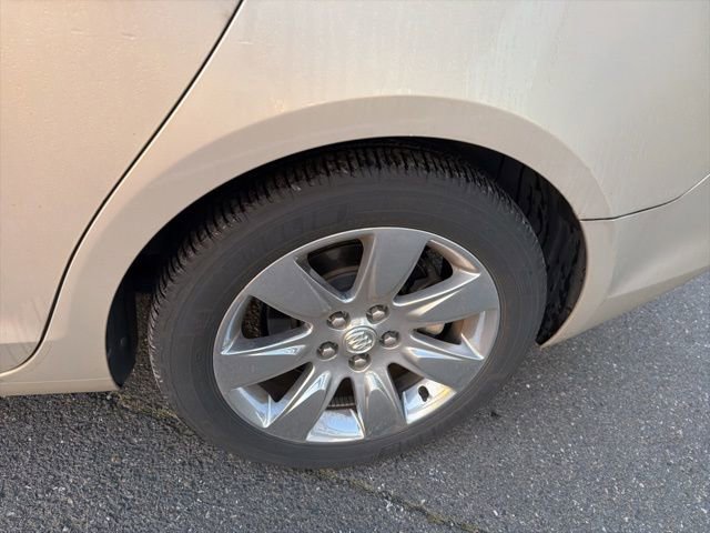 Used 2010 Buick LaCrosse CXL w/ Luxury Package image 22