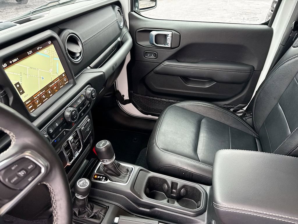 Used 2023 Jeep Wrangler Unlimited Sahara w/ Cold Weather Group image 26