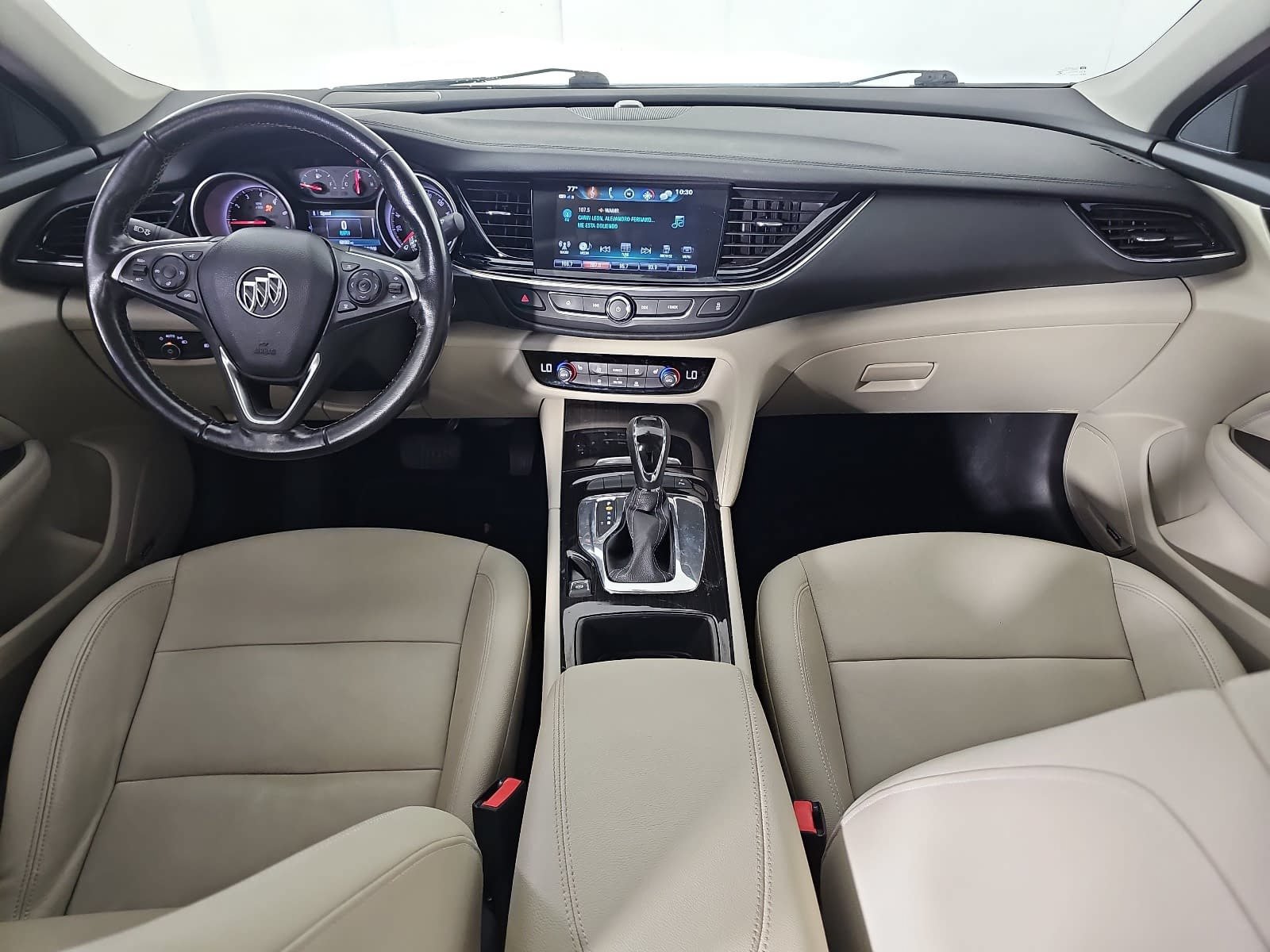 Used 2018 Buick Regal Essence w/ Driver Confidence Package #1 FWD image 11