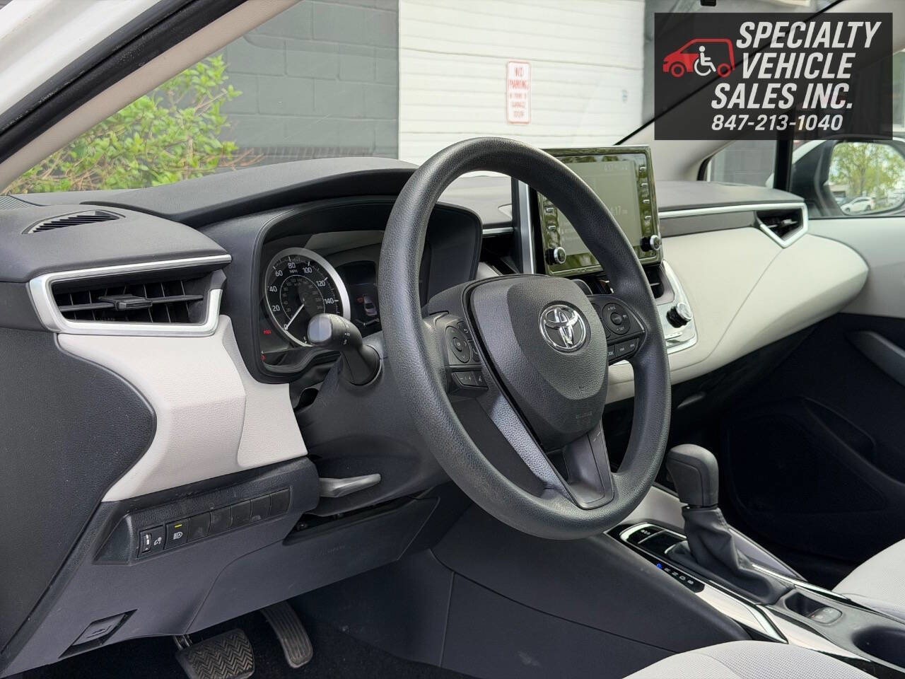 Used 2020 Toyota Corolla LE w/ LE Convenience Package FWD image 15