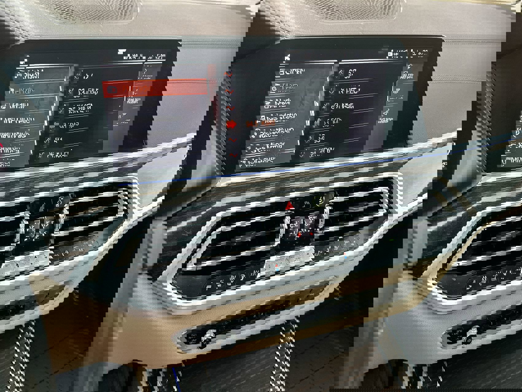 Used 2019 BMW X7 xDrive40i w/ Cold Weather Package image 16