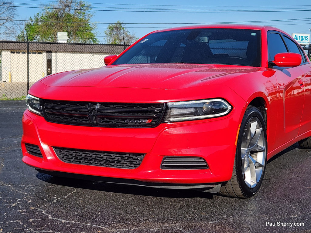 Used 2020 Dodge Charger SXT w/ Plus Group RWD image 7