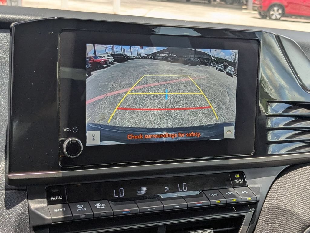 Used 2025 Toyota Camry LE FWD image 19