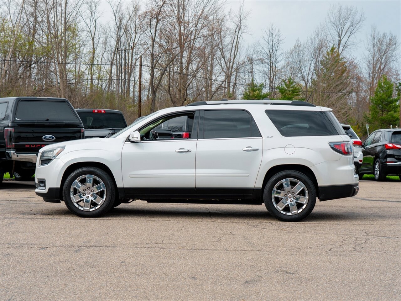Used 2017 GMC Acadia Limited SLT AWD/4WD image 8