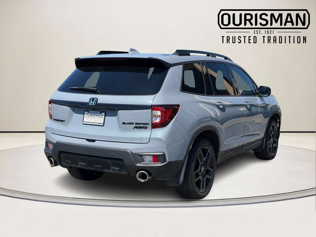 Certified 2024 Honda Passport Black Edition image 8