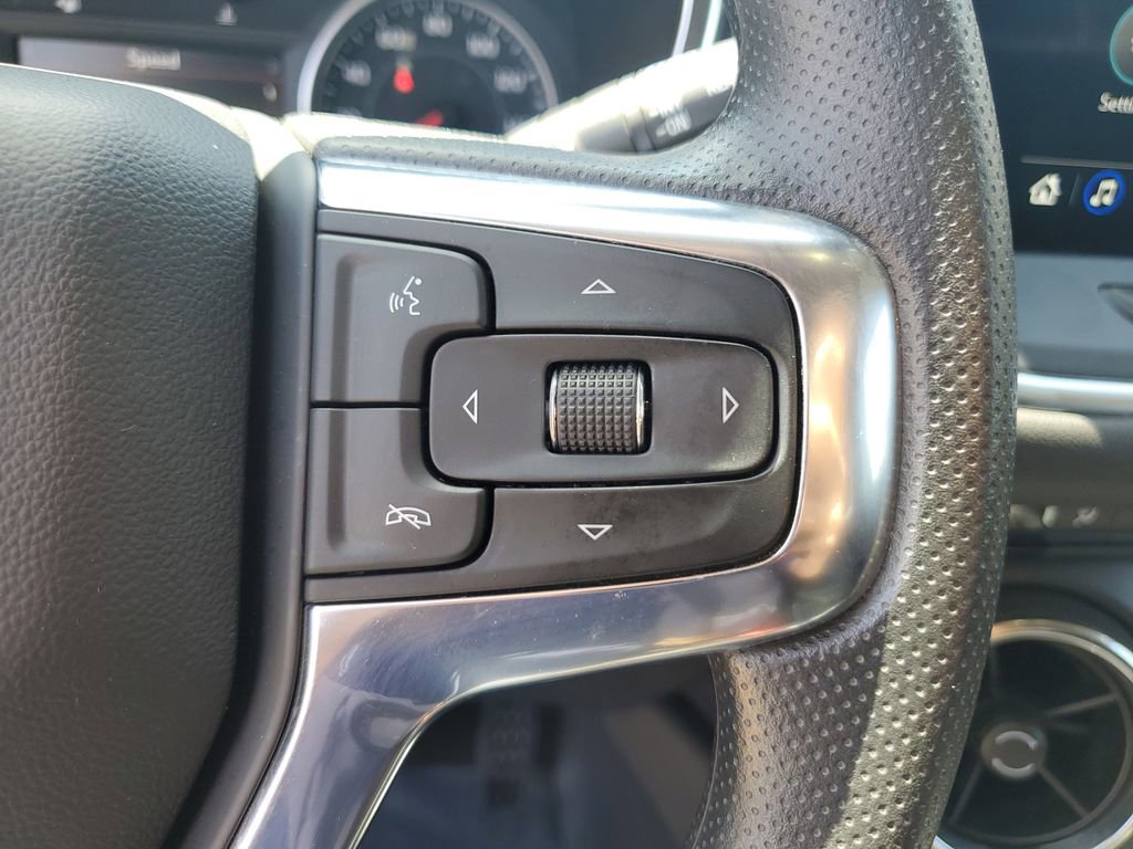 Used 2025 Chevrolet Blazer LT FWD image 29