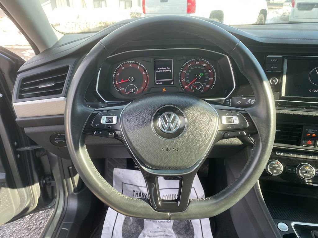 Used 2019 Volkswagen Jetta SE w/ Cold Weather Package image 15