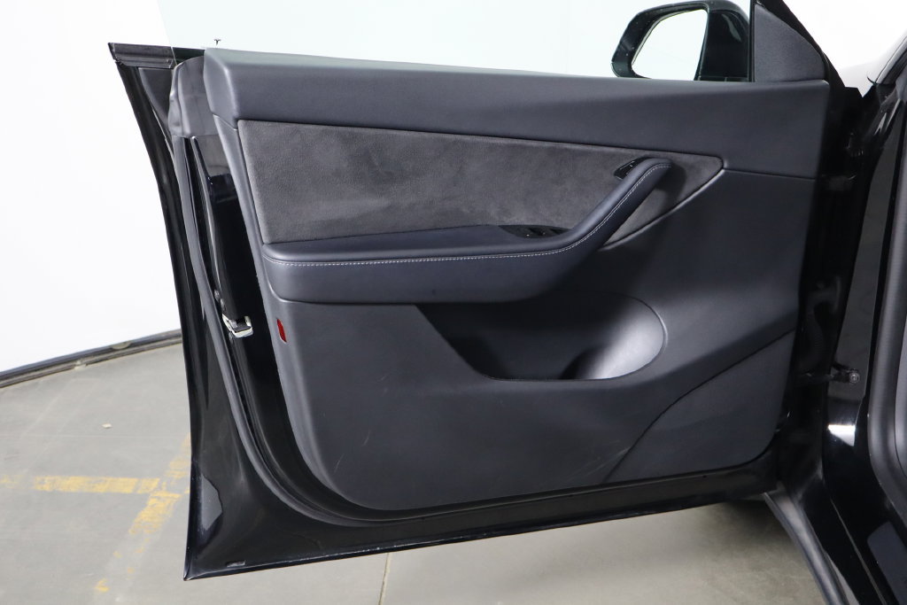 Used 2020 Tesla Model Y Long Range AWD/4WD image 15