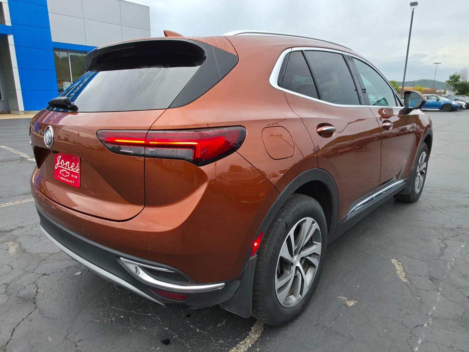 Used 2021 Buick Envision Essence w/ Technology Package I AWD/4WD image 5