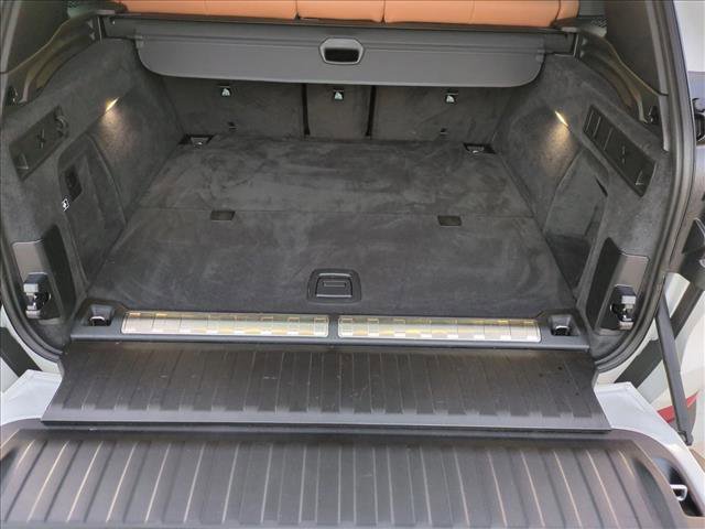 Used 2023 BMW X5 xDrive45e w/ Climate Comfort Package image 6