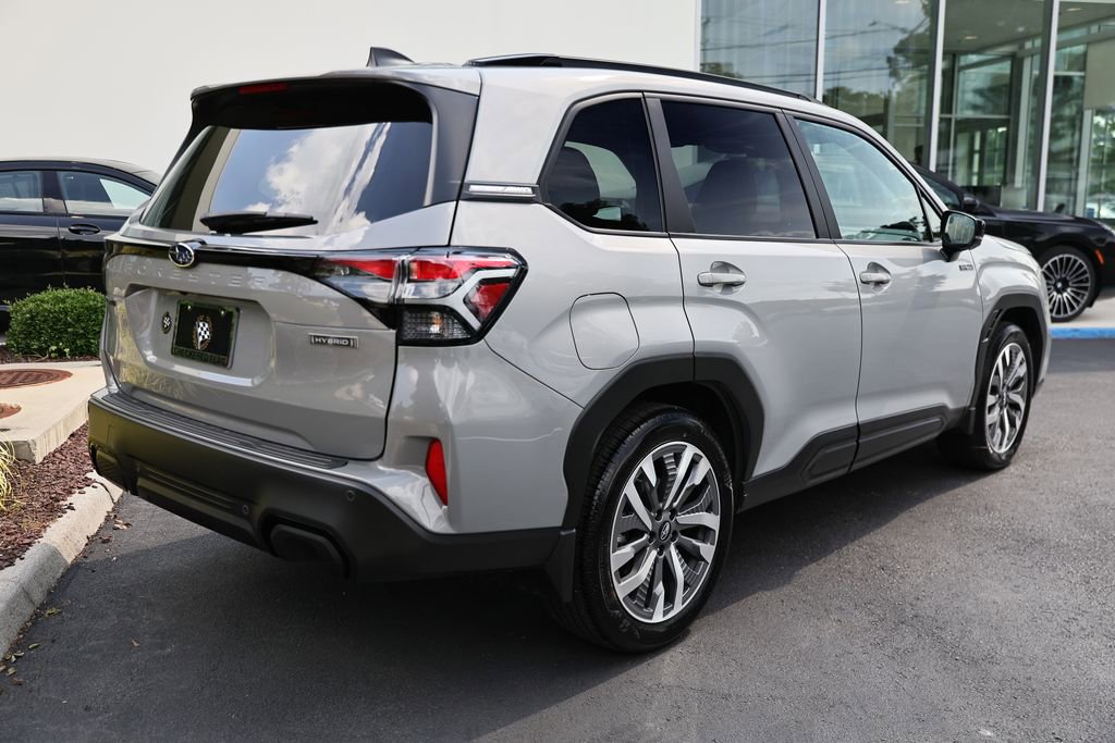 Used 2025 Subaru Forester Touring AWD/4WD image 6