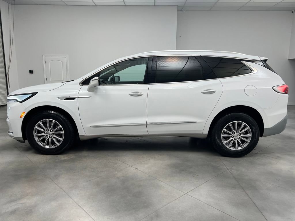Used 2024 Buick Enclave Premium image 4