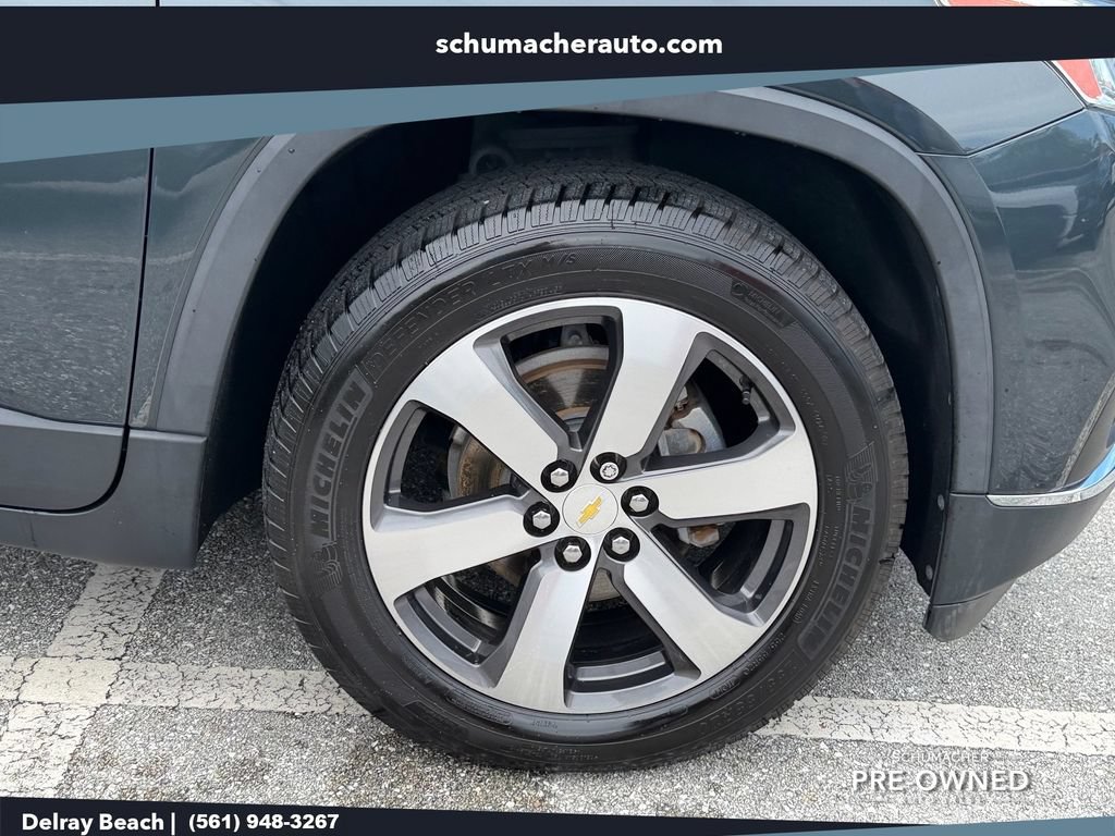 Used 2019 Chevrolet Traverse LT w/ LT Premium Package FWD image 9