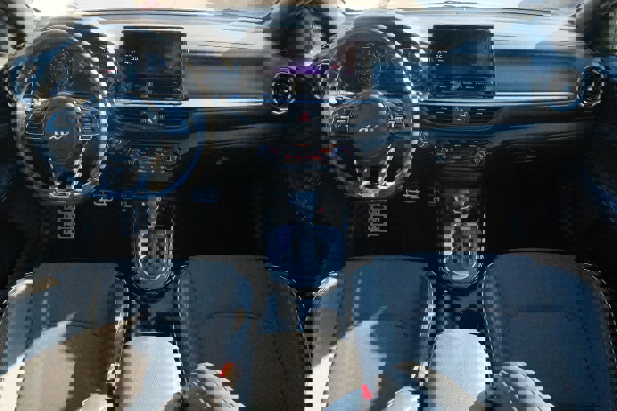 Used 2023 Kia Forte GT-Line image 18