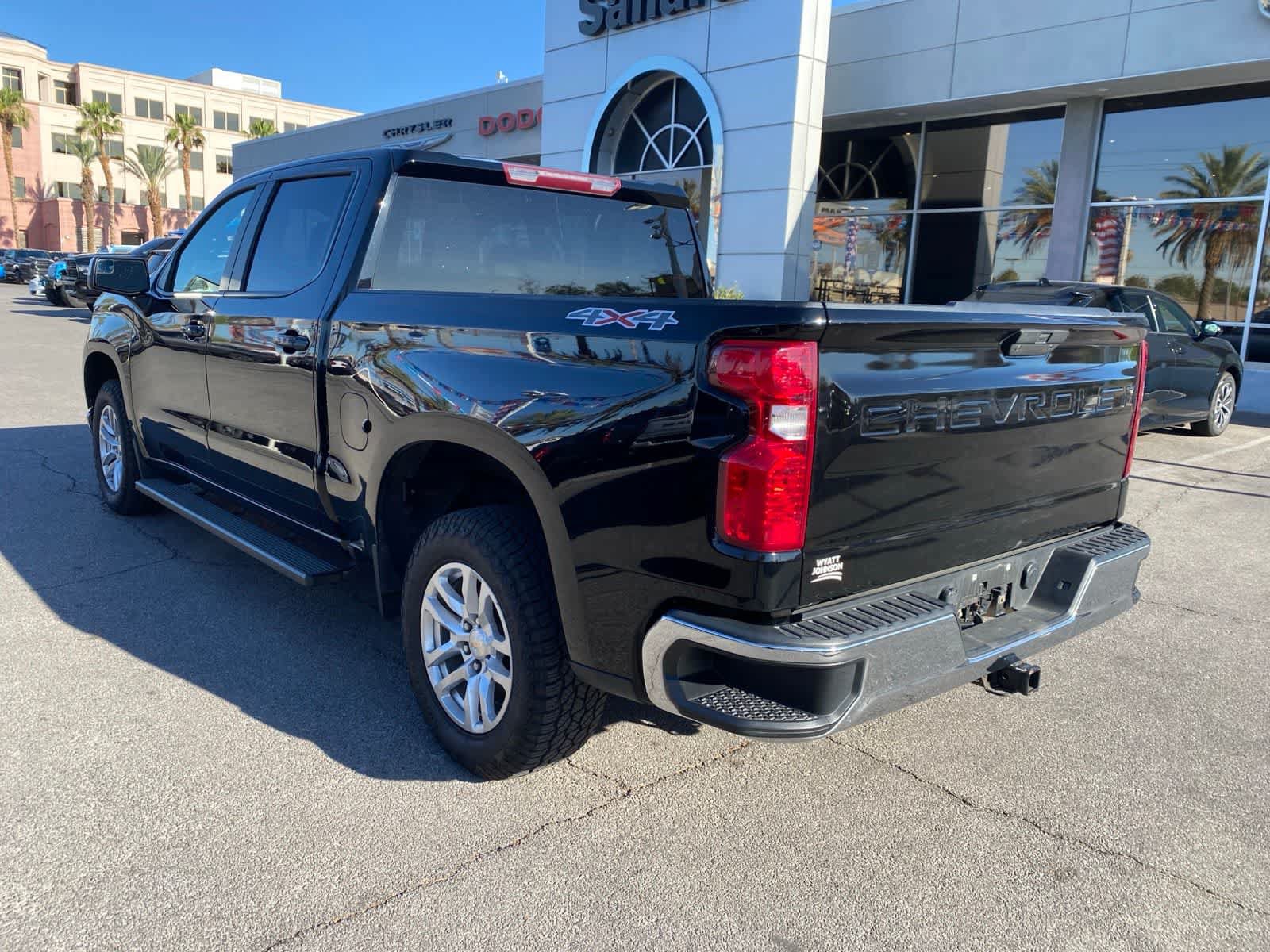 Used 2021 Chevrolet Silverado 1500 LT AWD/4WD image 8