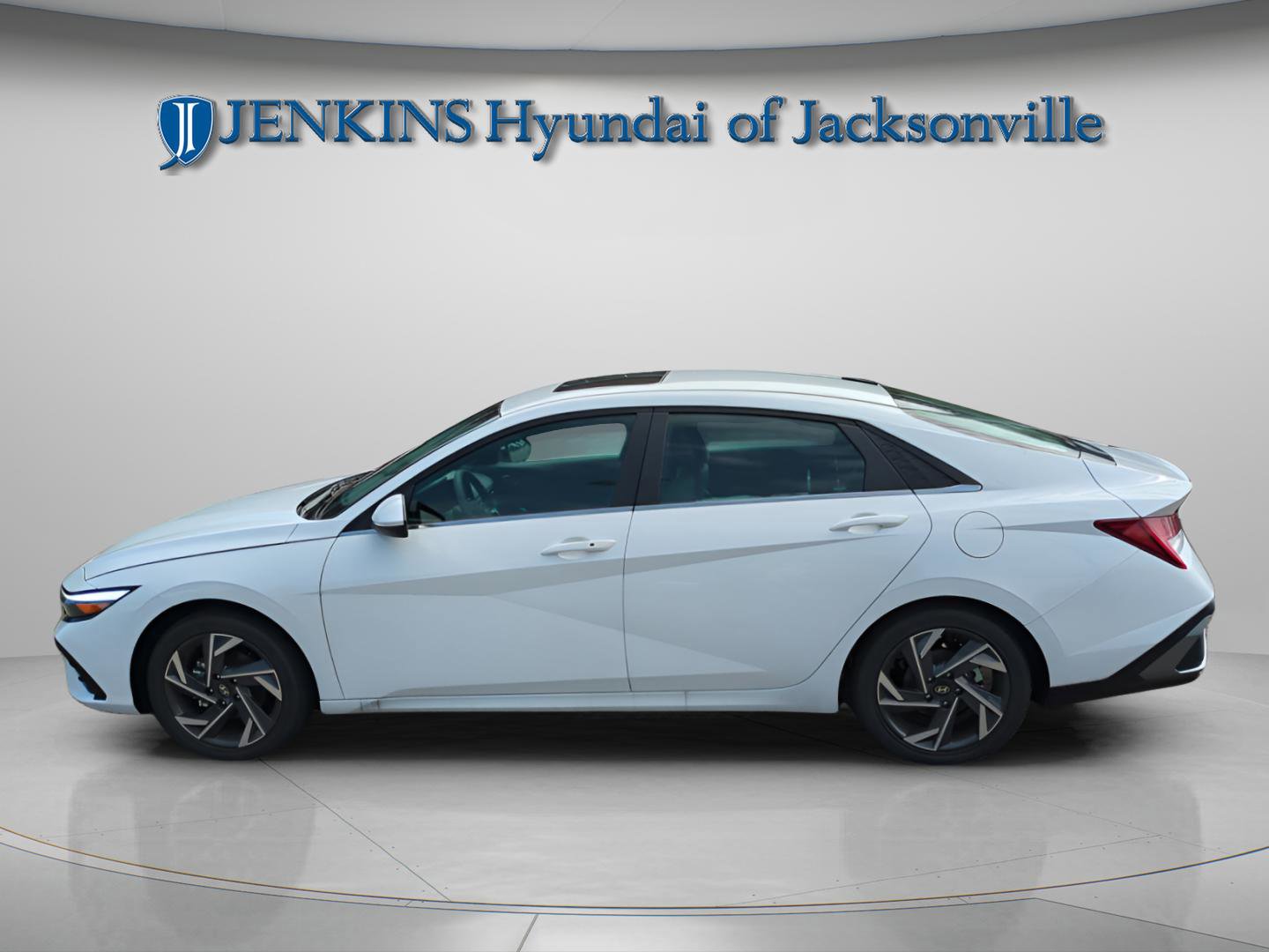 New 2025 Hyundai Elantra SEL image 2