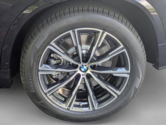 Used 2026 BMW X5 xDrive50e w/ M Sport Package image 10