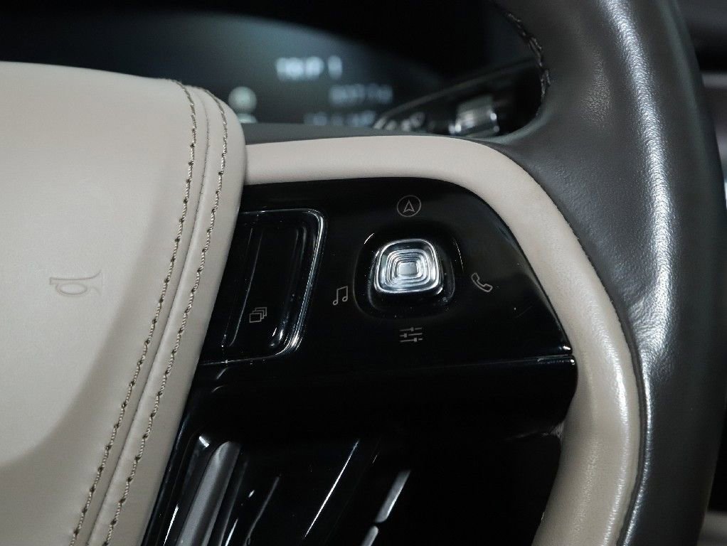 Certified 2023 Lincoln Aviator Reserve w/ Equipment Group 201A image 26