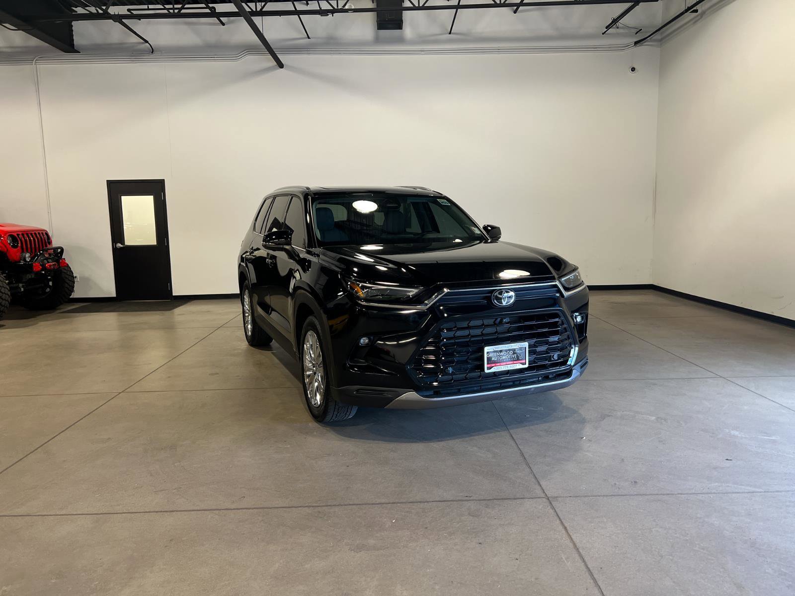 Used 2024 Toyota Grand Highlander AWD image 1