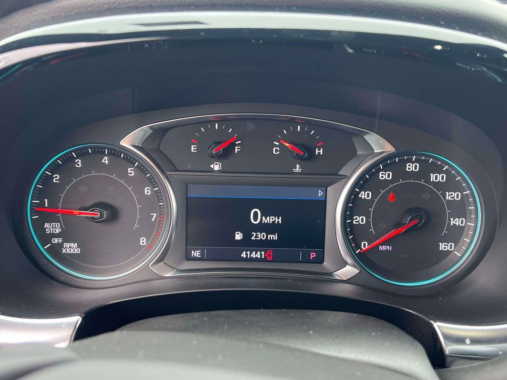 Used 2023 Chevrolet Traverse LT FWD image 27