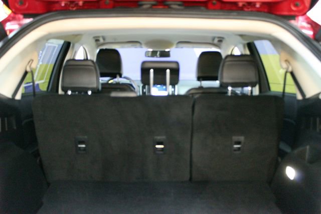 Used 2024 Ford Edge SEL w/ Convenience Package image 16