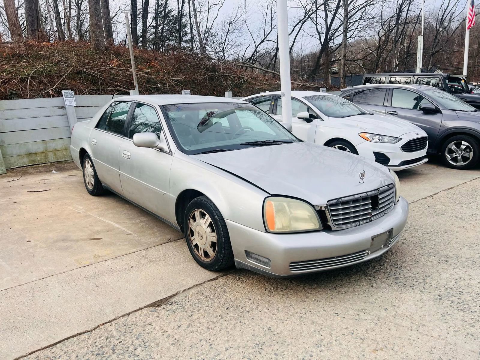Used 2004 Cadillac De Ville w/ Equipment Group image 3