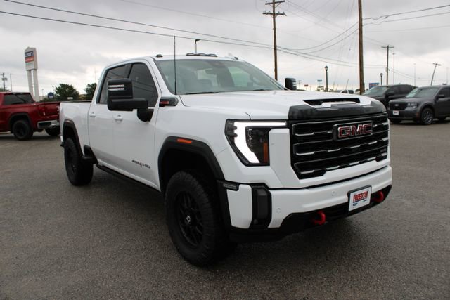 Used 2024 GMC Sierra 2500 AT4 w/ AT4 Premium Plus Package AWD/4WD image 3