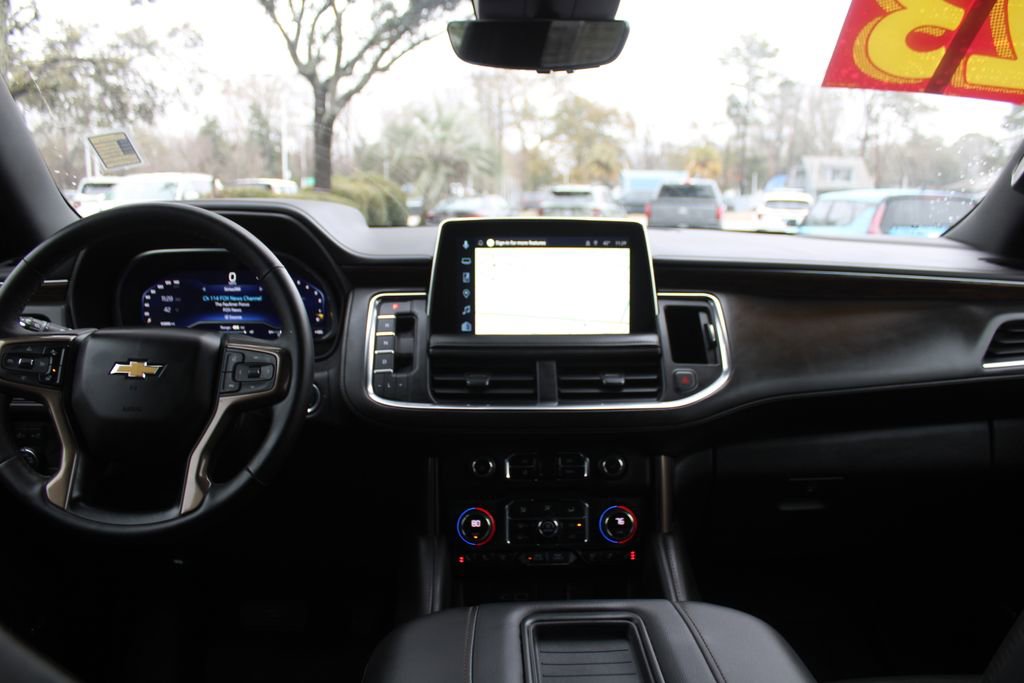 Used 2023 Chevrolet Suburban High Country image 27