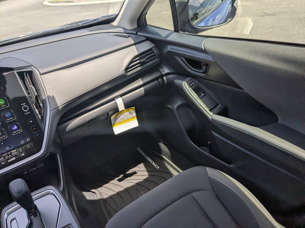 Used 2025 Subaru Crosstrek 2.5i Premium AWD/4WD image 16