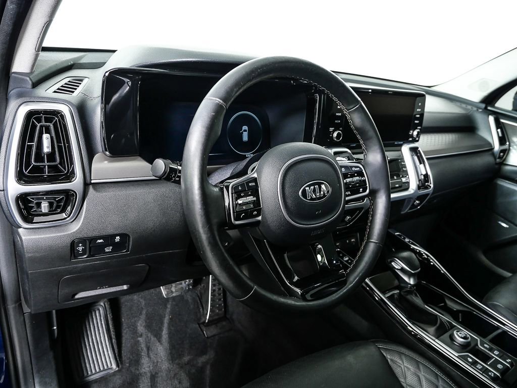 Used 2021 Kia Sorento SX image 4