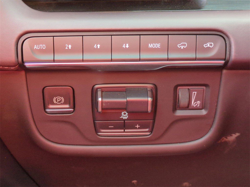 Certified 2023 Cadillac Escalade ESV Premium Luxury Platinum w/ LPO, Radiant Package image 19