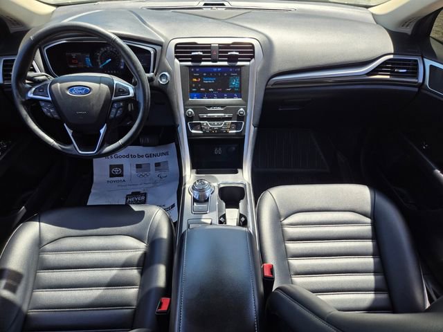 Used 2020 Ford Fusion SEL FWD image 14