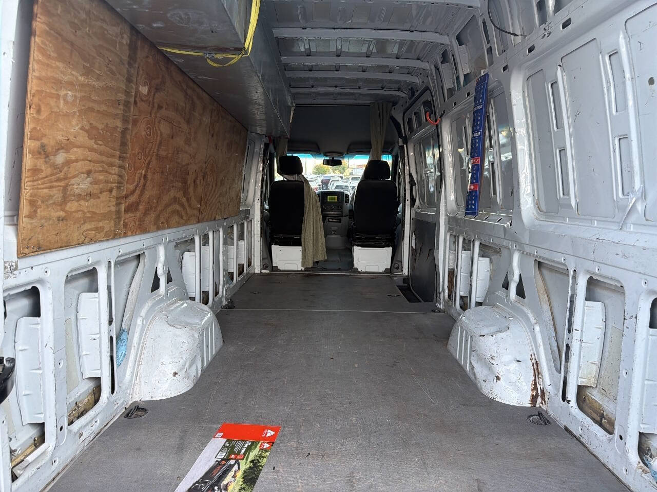 Used 2014 Mercedes-Benz Sprinter 2500 image 5