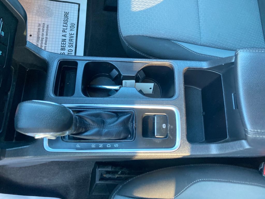 Used 2019 Ford Escape SE image 30