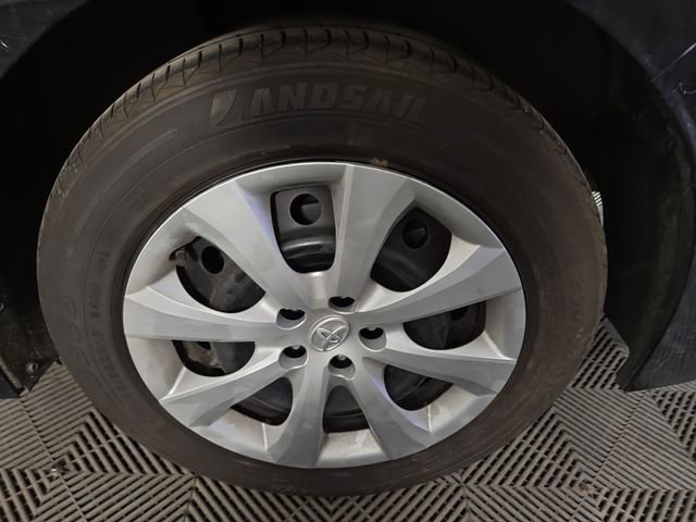Used 2023 Toyota Corolla LE image 11