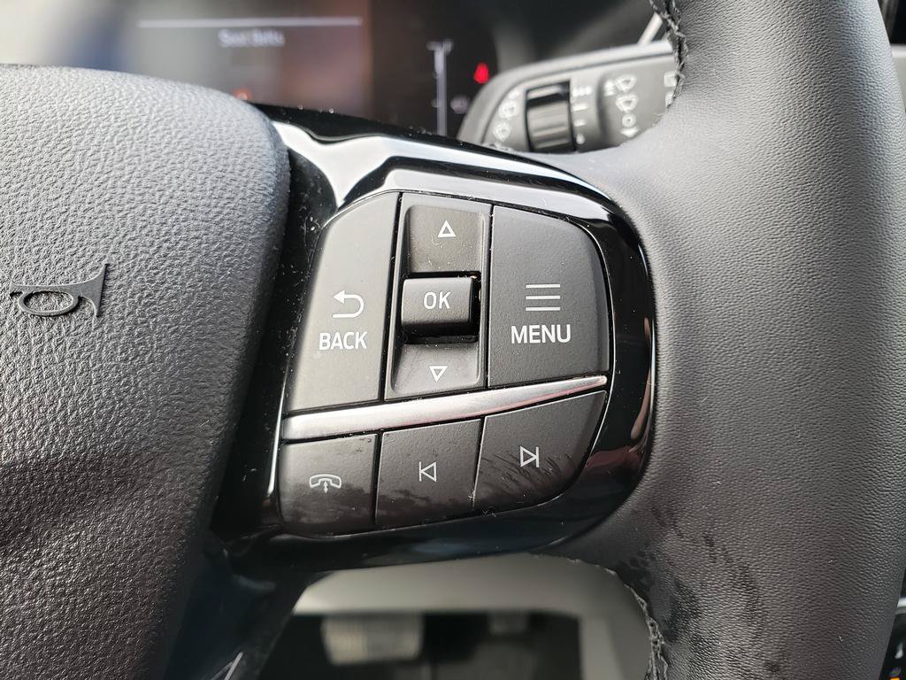 Used 2024 Ford Escape Active AWD/4WD image 23