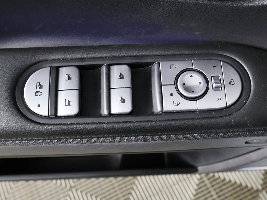 Used 2022 Hyundai Ioniq 5 Limited image 37