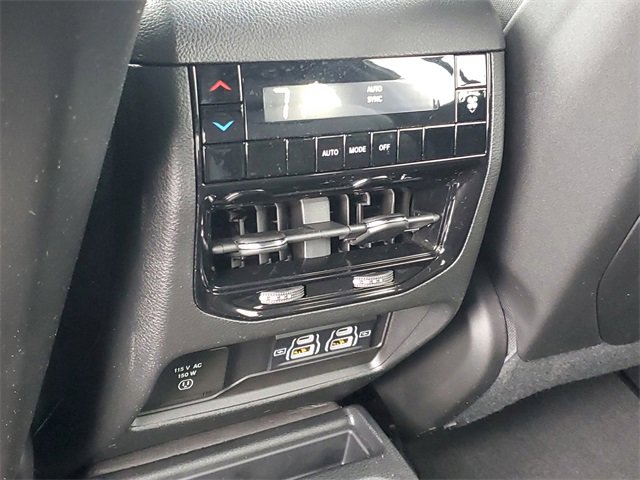 New 2025 Jeep Grand Cherokee L Altitude image 13