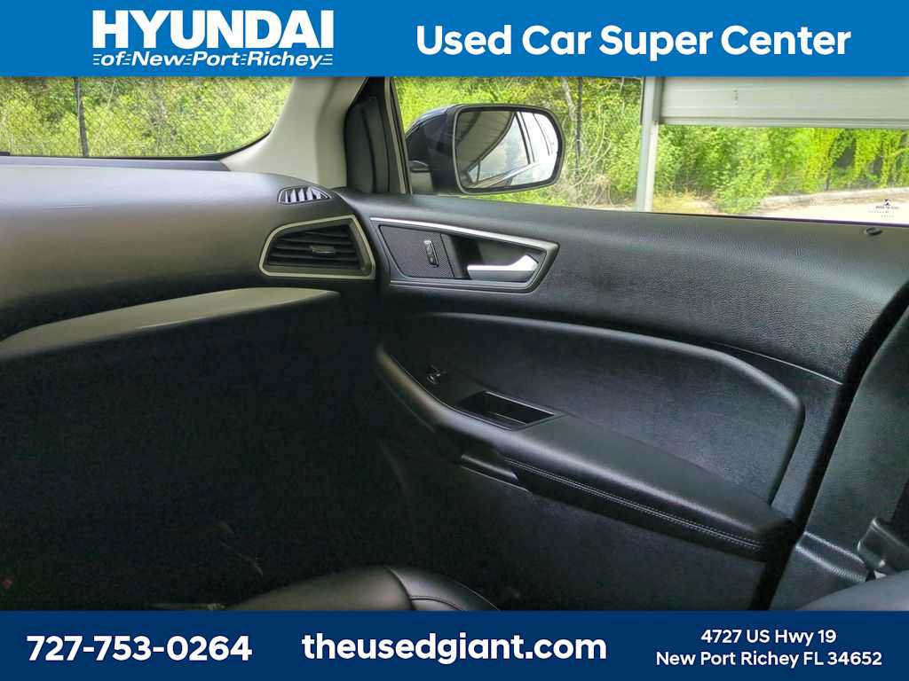 Used 2019 Ford Edge SEL w/ Equipment Group 201A FWD image 18