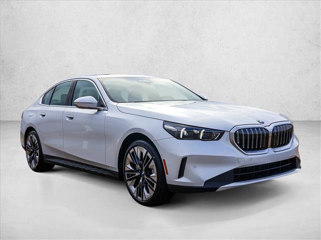 New 2026 BMW 530i xDrive AWD/4WD image 3