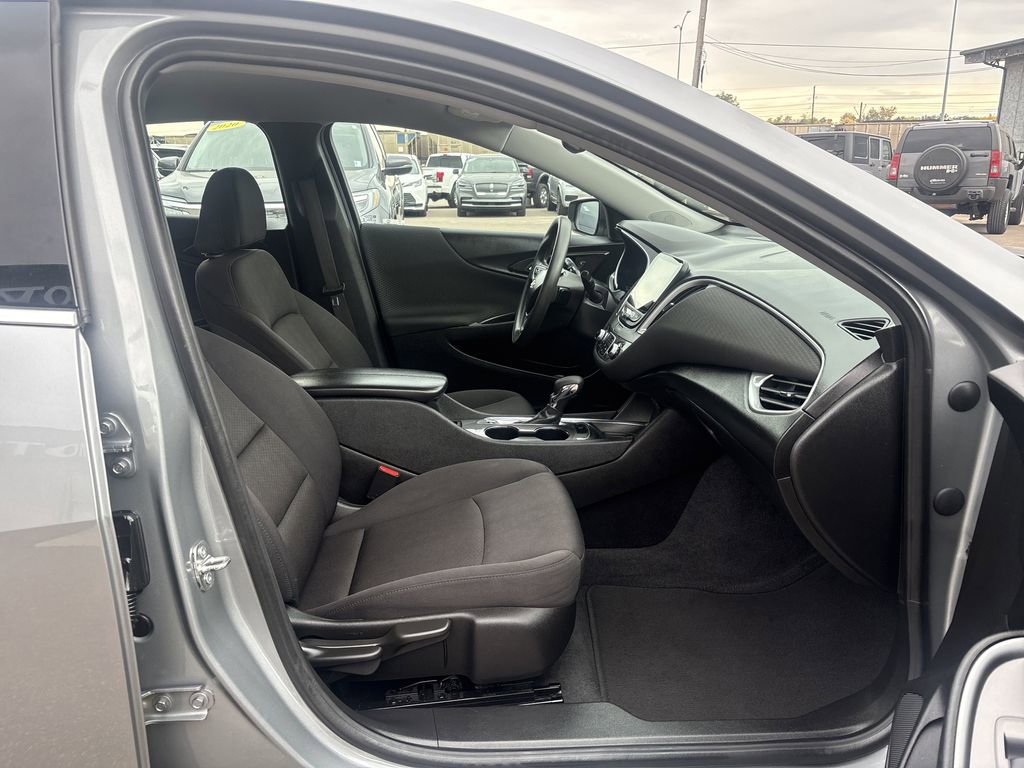Used 2023 Chevrolet Malibu LT image 26