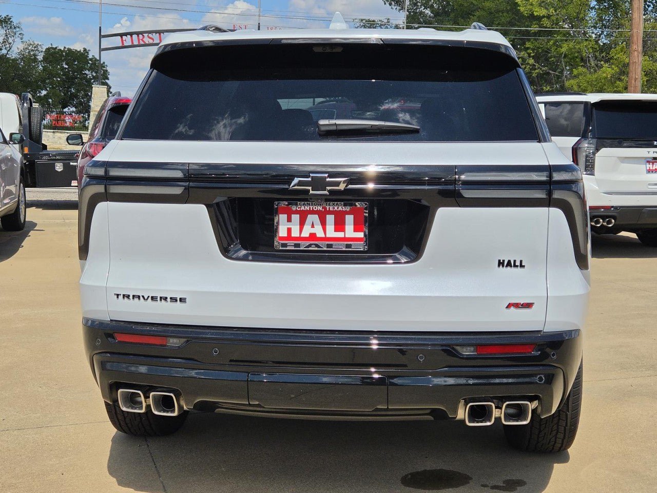 New 2027 Chevrolet Traverse RS FWD image 4