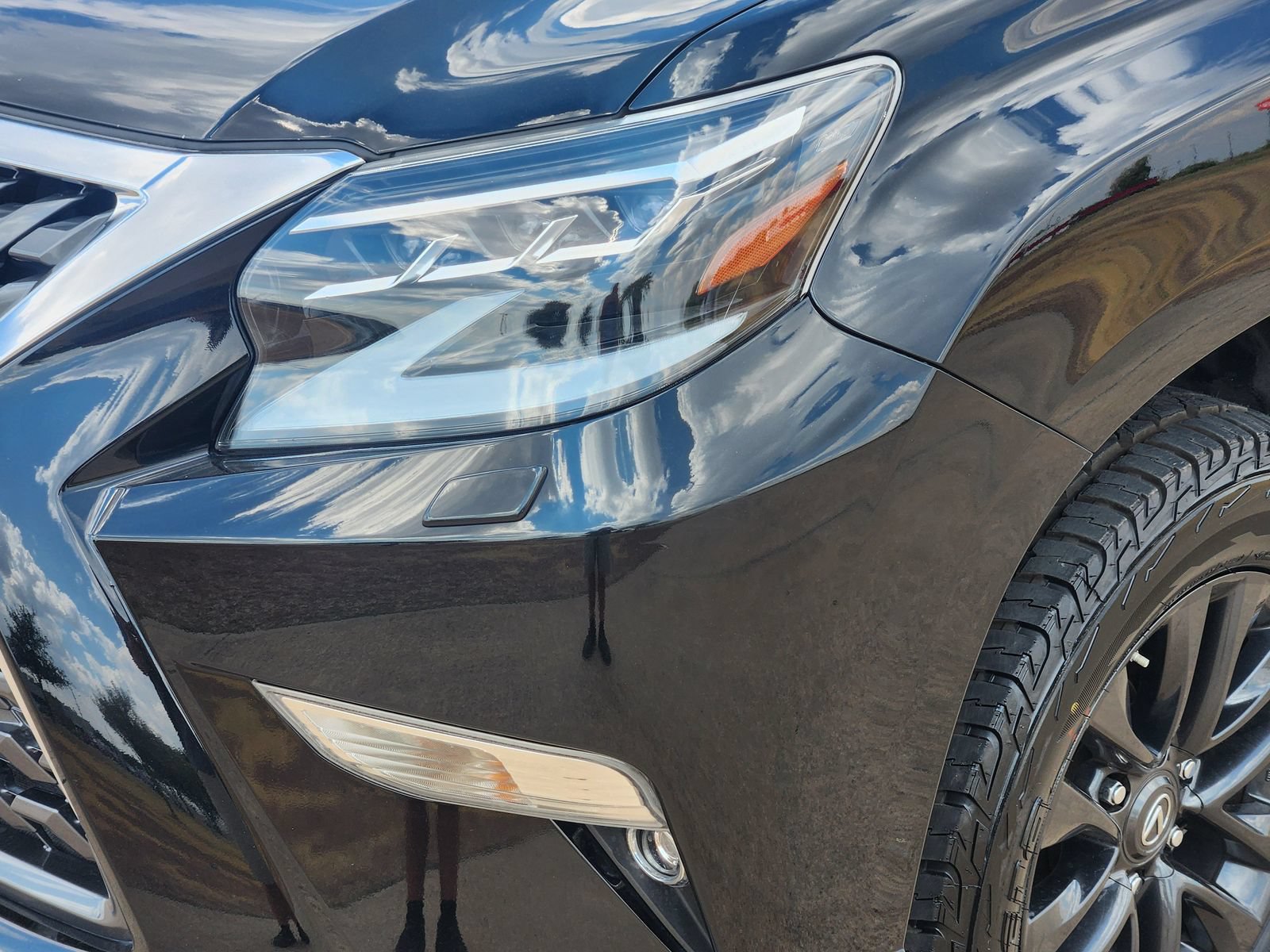 Used 2023 Lexus GX 460 Premium w/ Premium Package AWD/4WD image 9