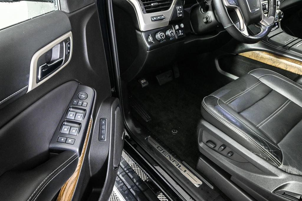 Used 2018 GMC Yukon Denali w/ Denali Ultimate Package image 8